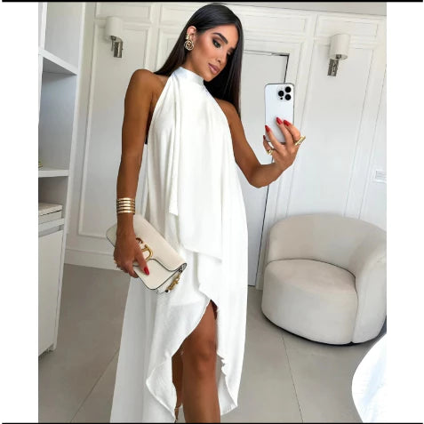 Vestido Laise alongado com babados e com amarração em pescoço.