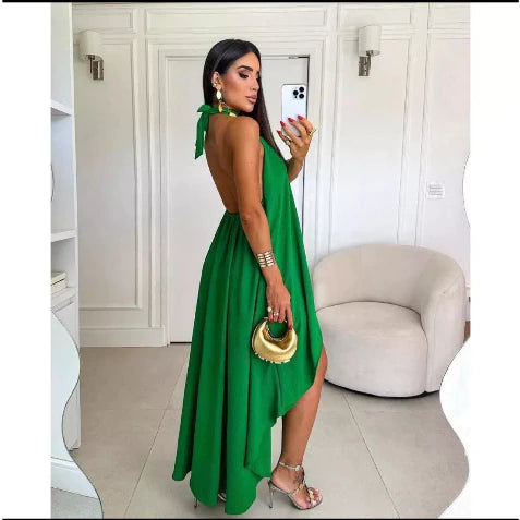 Vestido Laise alongado com babados e com amarração em pescoço.